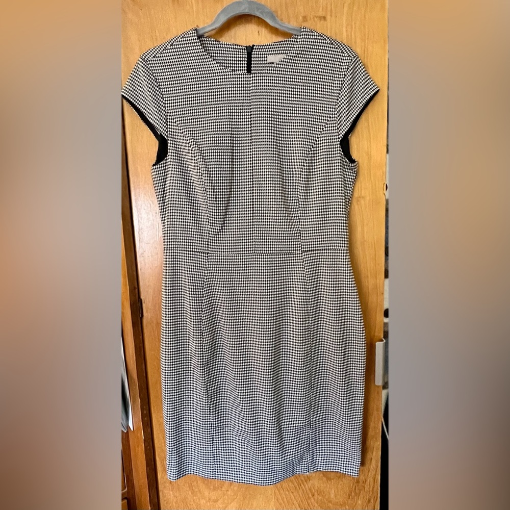 H&M houndstooth sheath dress
